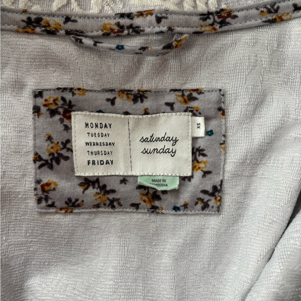 Chic Cream Patterned Women's Jacket - image 3